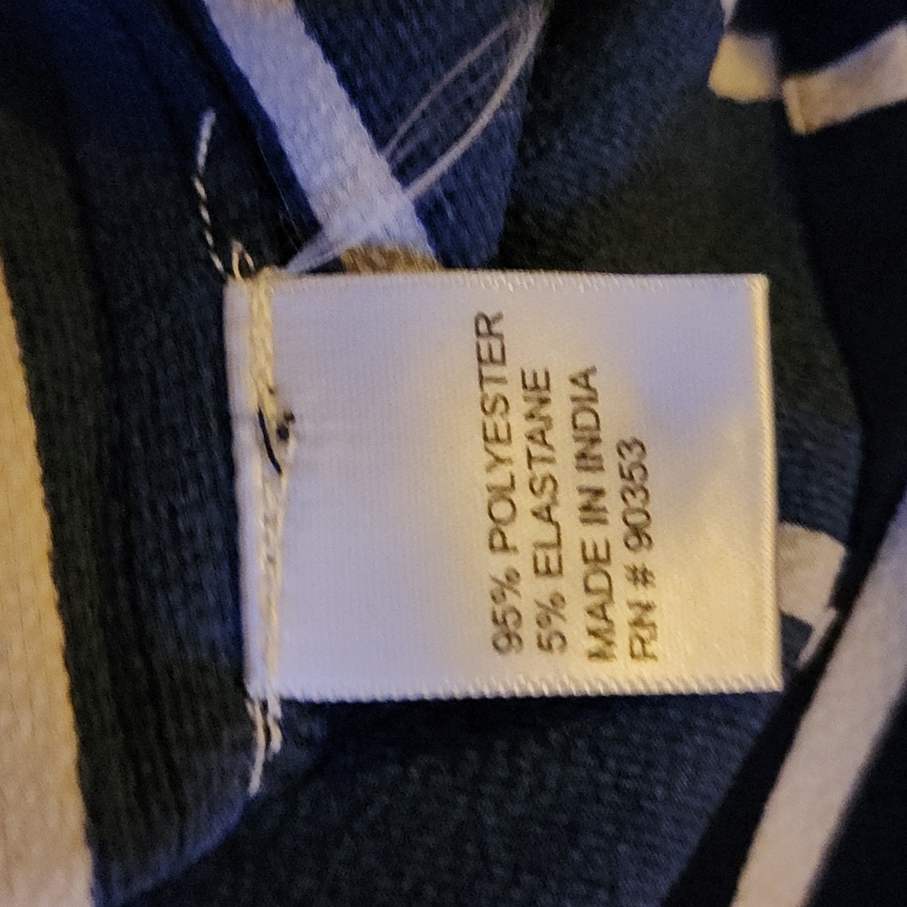 Rebellion Again Jumper size Large in EXCELLENT CONDITION - Picture 8 of 8